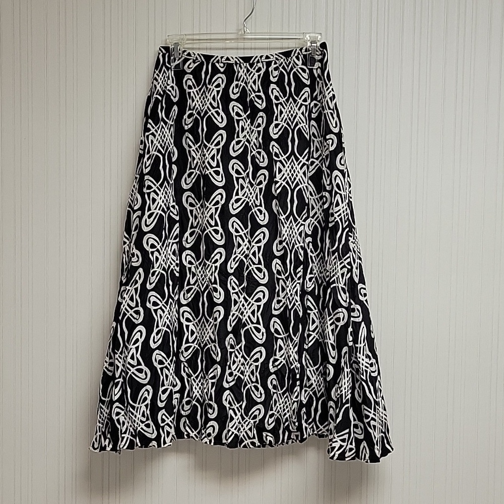 Chico's black/white silk skirt midi sz 0 (small) 4-6 coastal grandma office boho